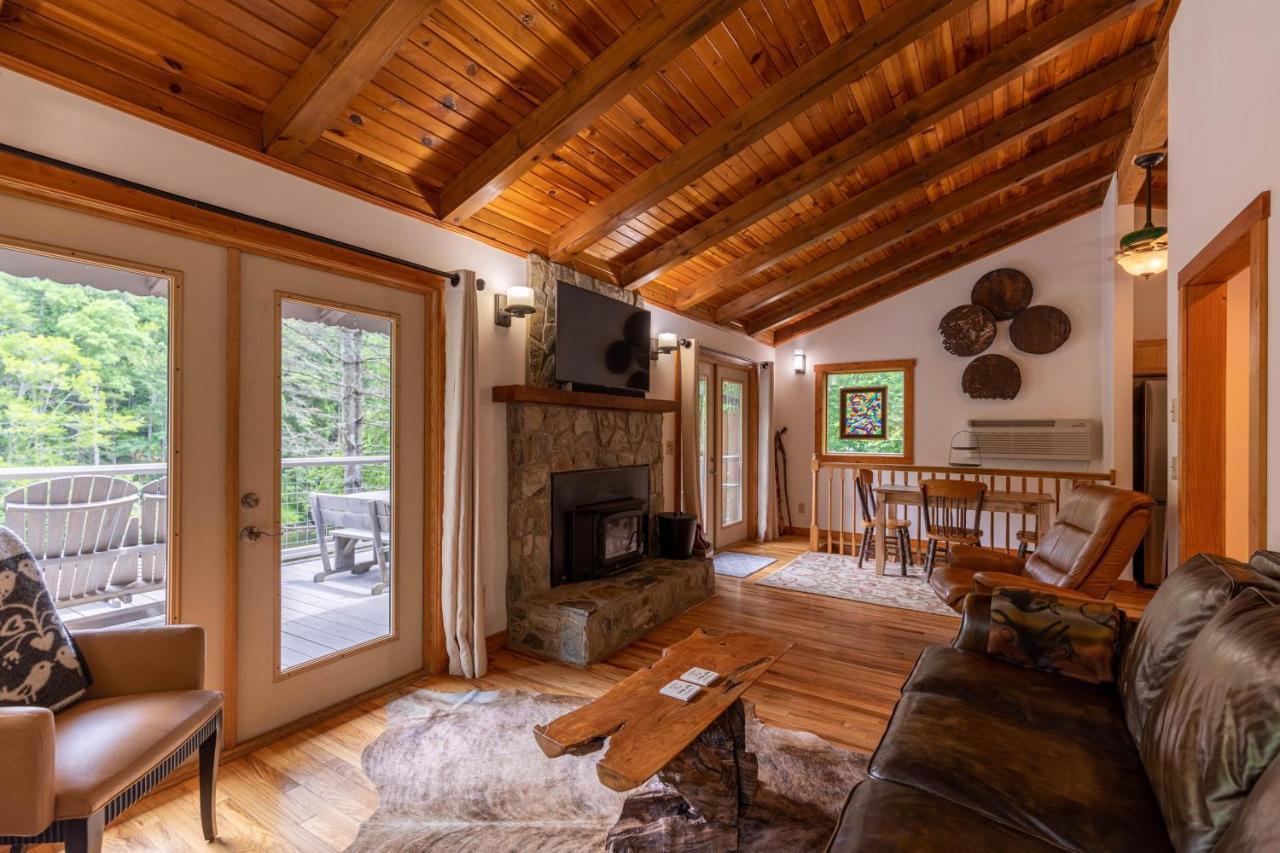 Knotty Pine Villa West Jefferson Exteriör bild
